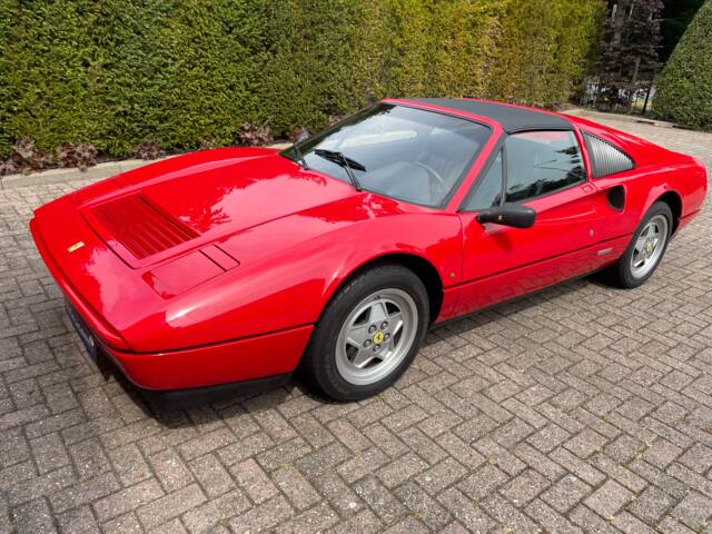Image 1/48 of Ferrari 328 GTS (1989)