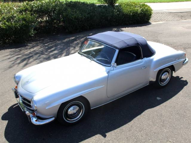 Mercedes-Benz 190 SL - MERCEDES BENZ 190 SL, Foto: (C) Nina Kaimer, Classic & Race Cars Peter Schleifer & Co