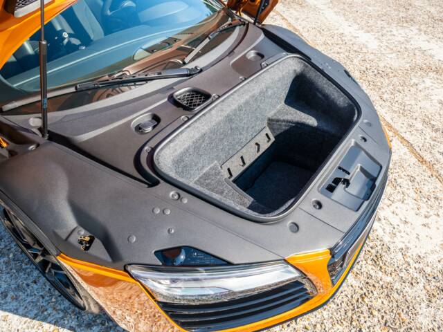 Audi R8 V10