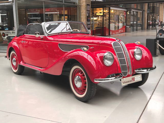 Immagine 1/29 di BMW 327 (1938)