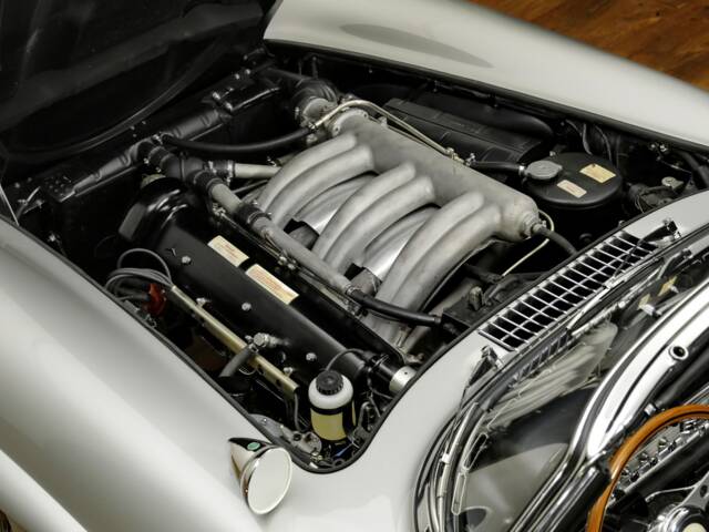 Mercedes-Benz 300 SL Roadster