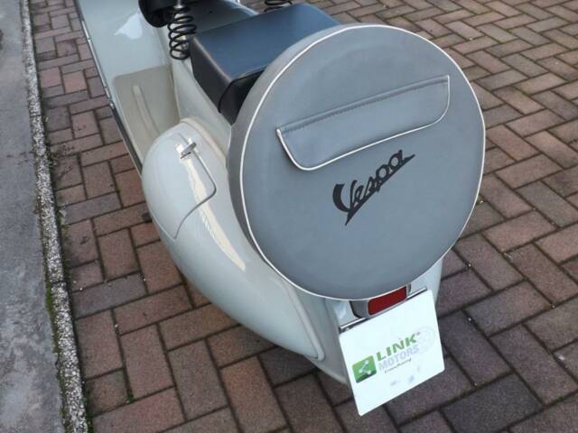 Piaggio Vespa 125