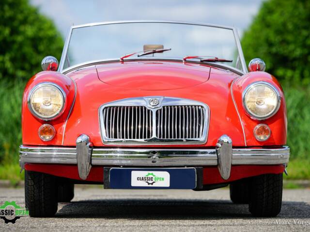 MG MGA 1600