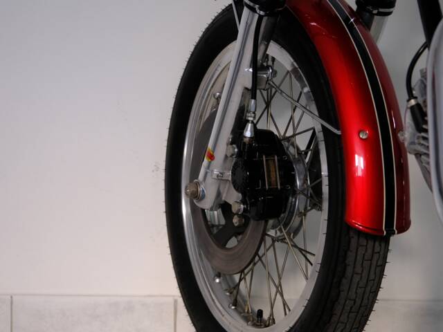 Ducati 750 GT