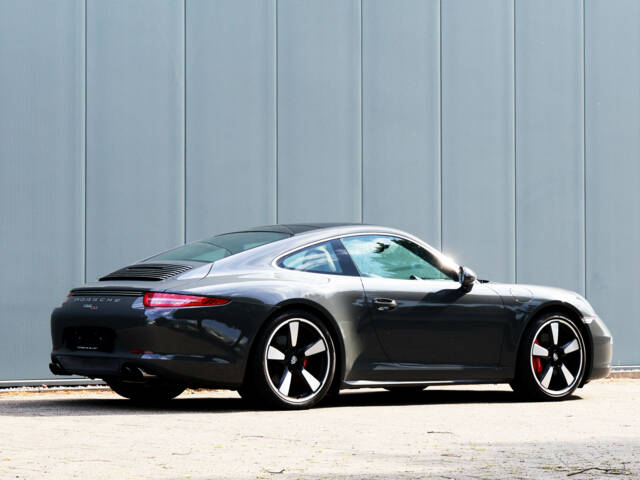 Image 1/43 de Porsche 911 Carrera S "50 Jahre 911" (2013)
