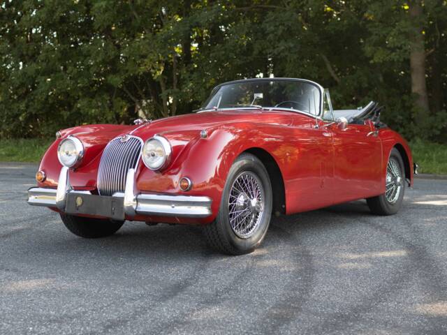 Bild 1/46 von Jaguar XK 150 SE DHC (1958)