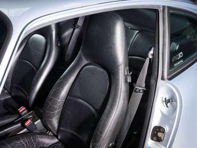 Porsche 911 Carrera