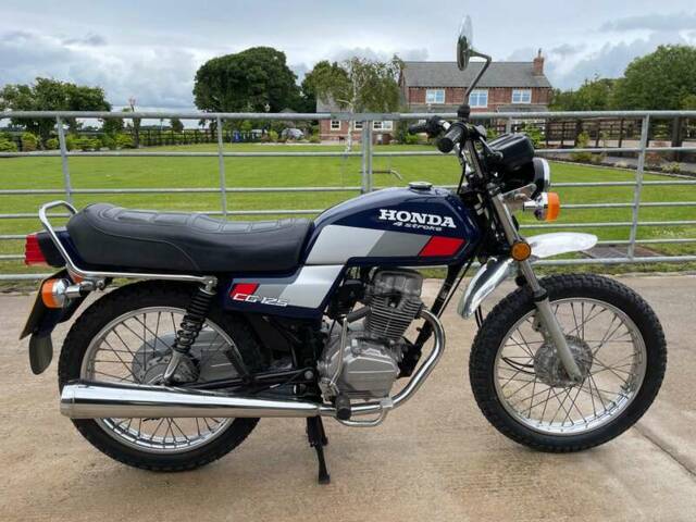 Image 1/10 of Honda DUMMY (1990)