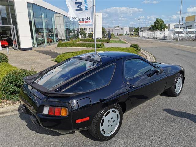 Porsche 928 S