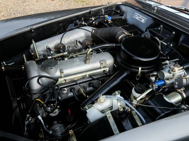 Mercedes-Benz 190 SL