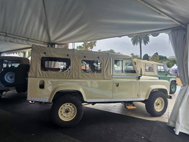Land Rover 110