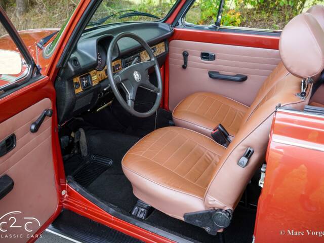 Volkswagen Käfer 1303 "Champagne Edition"