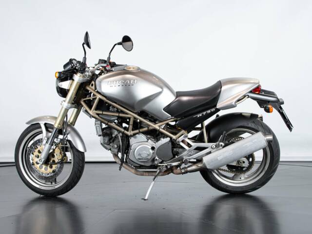 Ducati Monster 750