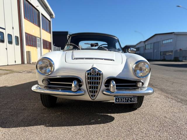 Alfa Romeo Giulia 1600 Spider