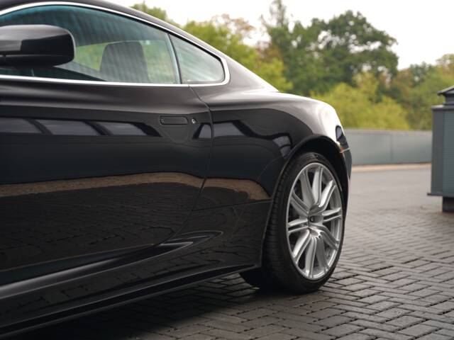 Aston Martin DBS