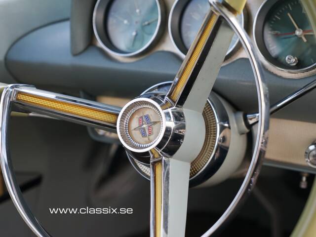 Lincoln Continental Mark II