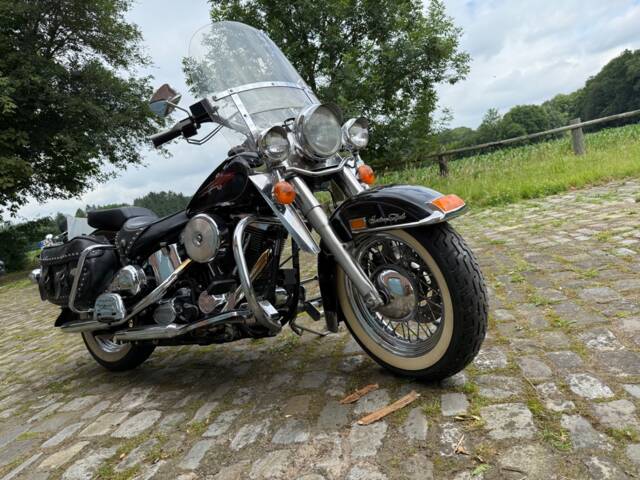 Harley-Davidson FLSTN Heritage Softail Classic