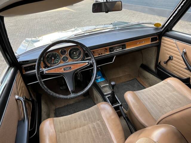 Audi 100 LS