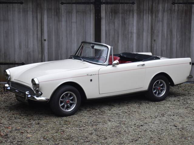 Bild 1/42 von Sunbeam Tiger Mk I (1966)