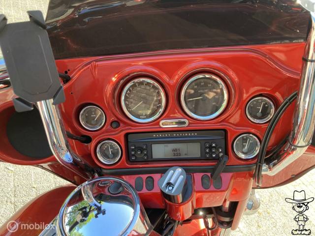 Harley-Davidson FLHTC Electra Glide Classic