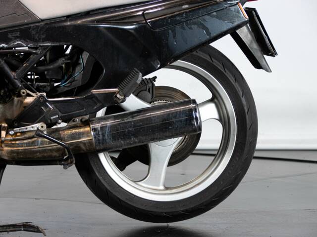 BMW K1