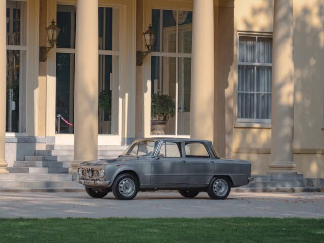 Image 1/37 of Alfa Romeo Giulia Nuova Super 1600 (1965)