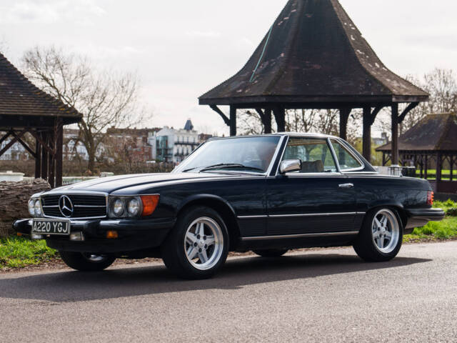 Immagine 1/27 di Mercedes-Benz 380 SL (1984)