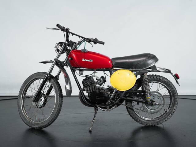 Image 1/28 of Benelli DUMMY (1978)