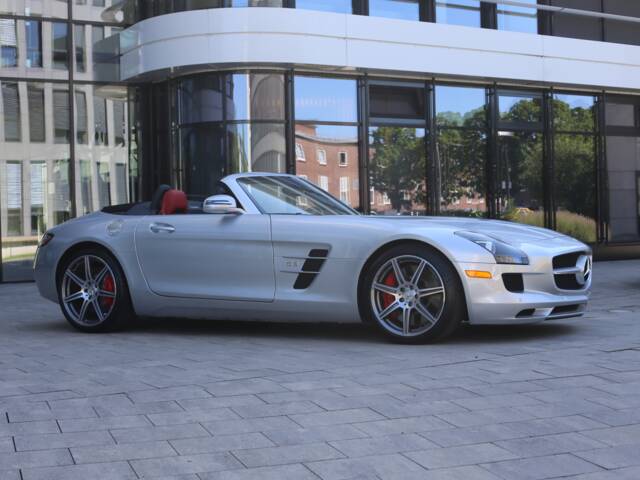 Mercedes-Benz SLS AMG Roadster
