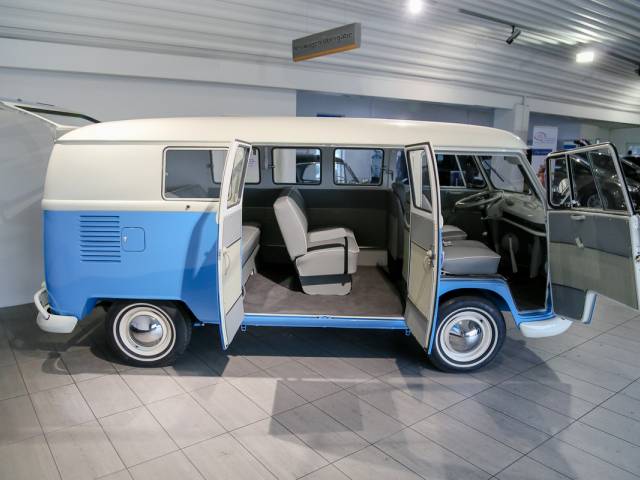 Volkswagen T1 minibus
