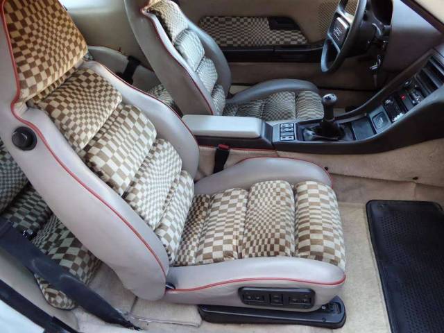 Porsche 928 S