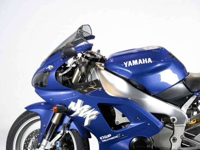 Yamaha YZF 1000 R1