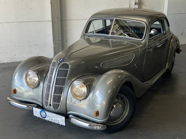 BMW 327