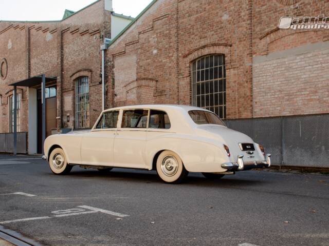 Rolls-Royce Phantom V