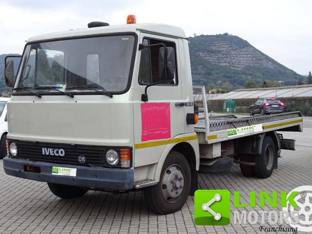 Image 1/8 of Iveco 50-10 (1983)