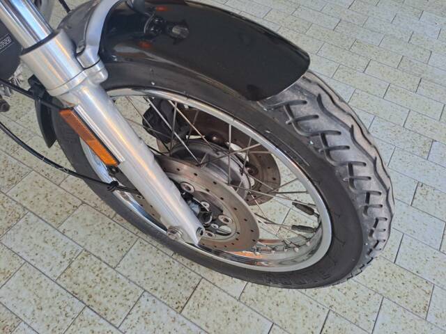 Moto Guzzi Nevada 750