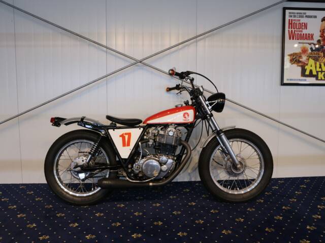 Yamaha SR500