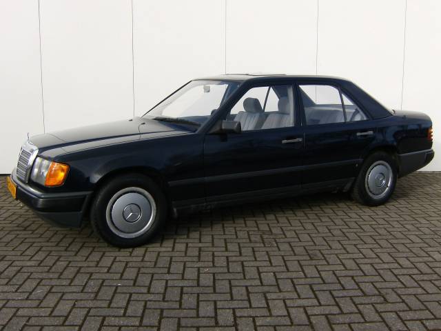 Afbeelding 1/11 van Mercedes-Benz 200 D (1985)