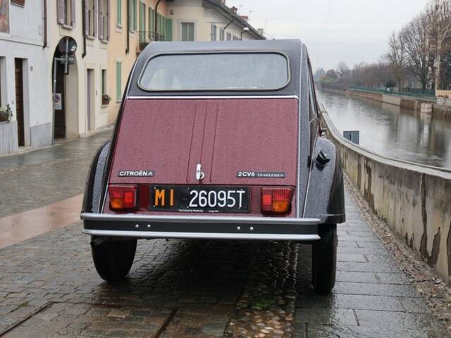 Citroën 2 CV 6 Charleston
