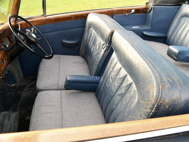Rolls-Royce Silver Wraith