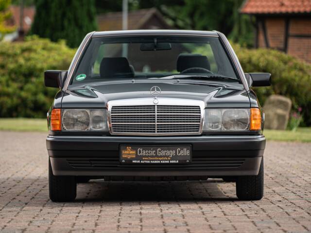 Mercedes-Benz 190 E