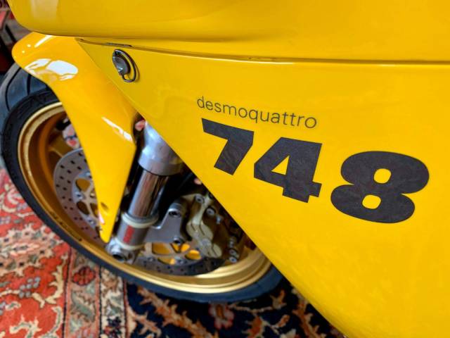 Ducati 748 Biposto