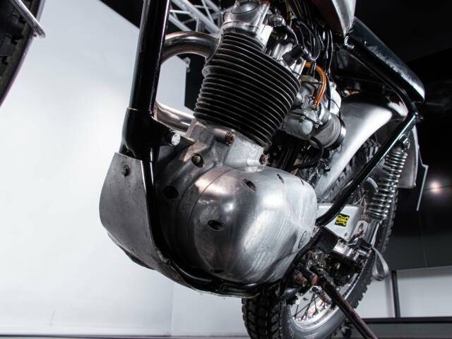 BSA 250 SS Gold Star