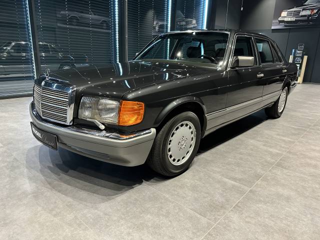 Image 1/21 of Mercedes-Benz 560 SEL (1988)