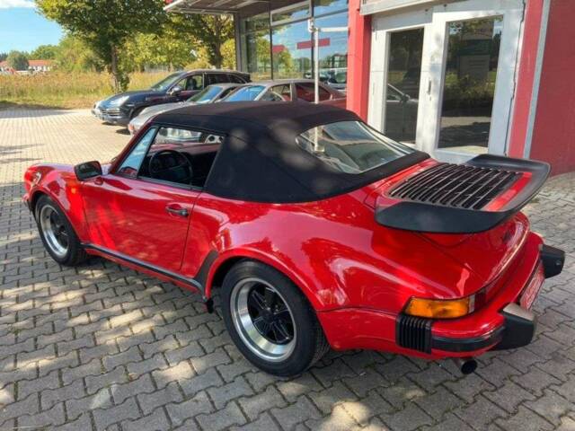 Porsche 911 Turbo 3.3