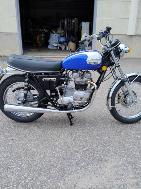 Triumph TR 7 V Tiger 750
