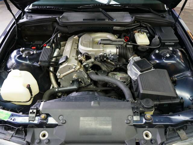 BMW 318i