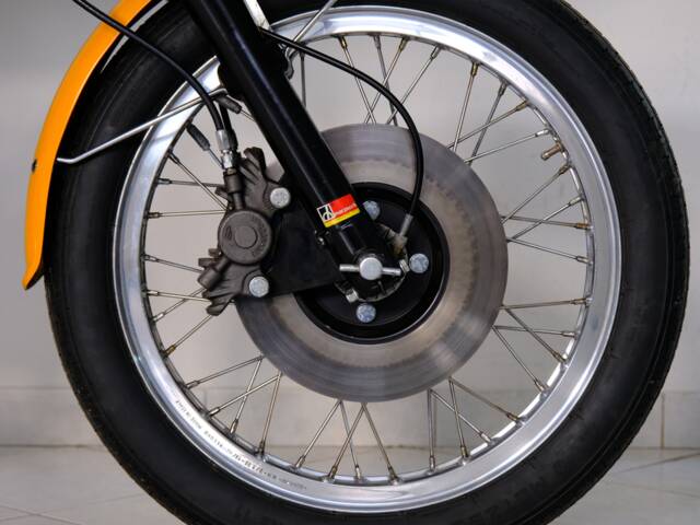 Ducati 750 Sport
