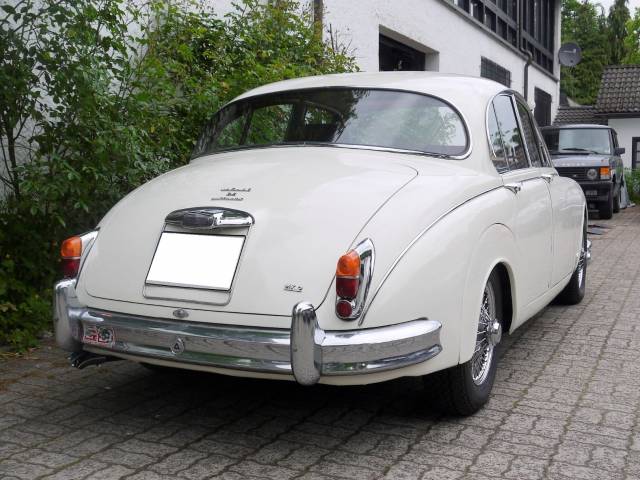 Jaguar Mk II 3.8