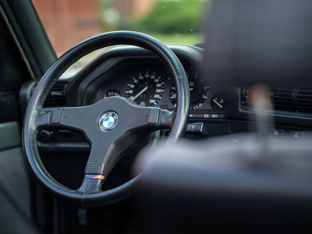 BMW 325i